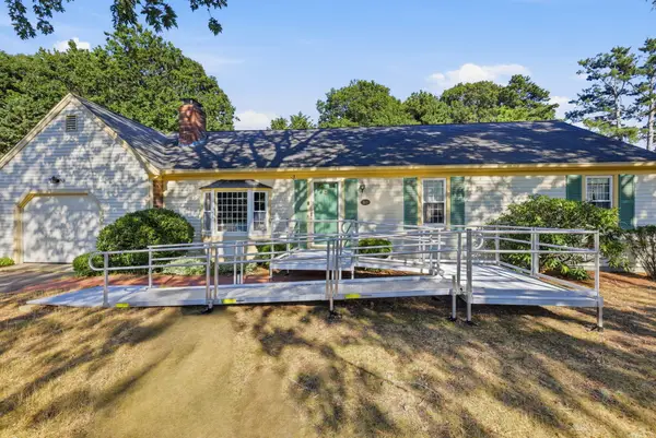 46 Four Seasons Drive, South Yarmouth, MA 02664