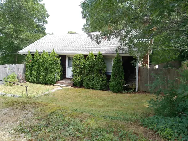 82 Gooseberry Lane, Marstons Mills, MA 02648