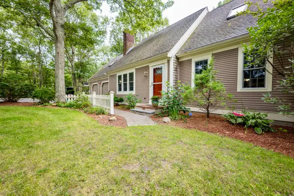 289 Quaker Meetinghouse Road, Sandwich, MA 02563