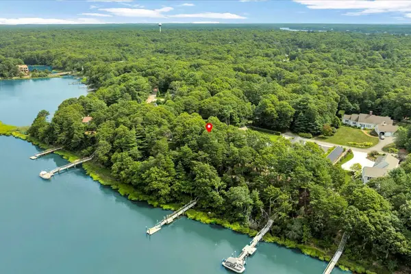 132 Bay Road, Cotuit, MA 02635