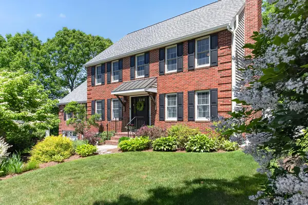 4 Clapp Lane, Sagamore Beach, MA 02562