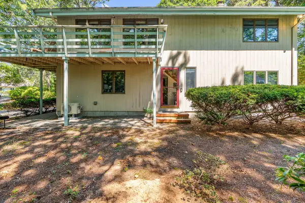 679 Poponessett Road, Barnstable, MA 02630