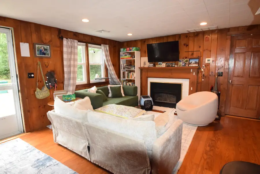 16 Circuit Road, West Yarmouth, MA 02673 - #3
