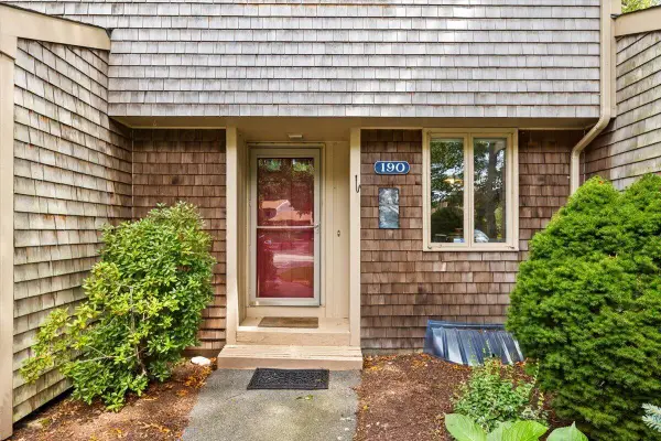 190 Bayfront Way #UNIT 190, Teaticket, MA 02536