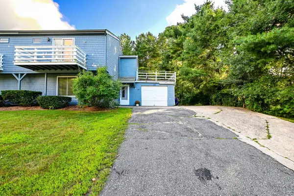 29 Surrey Lane, Bourne, MA 02532