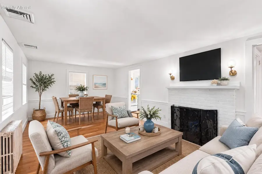 35 Walnut Street, Hyannis, MA 02601 - #3