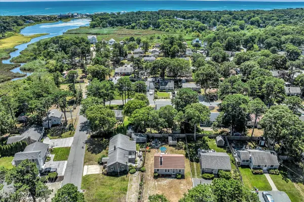 3 Danbury Street, South Yarmouth, MA 02664