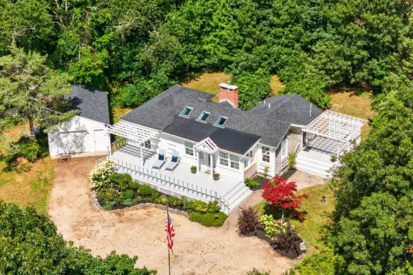 60 Valley Farm Road, Pocasset, MA 02559