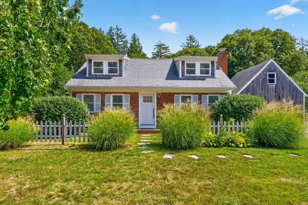 52 Willimantic Drive, Marstons Mills, MA 02648