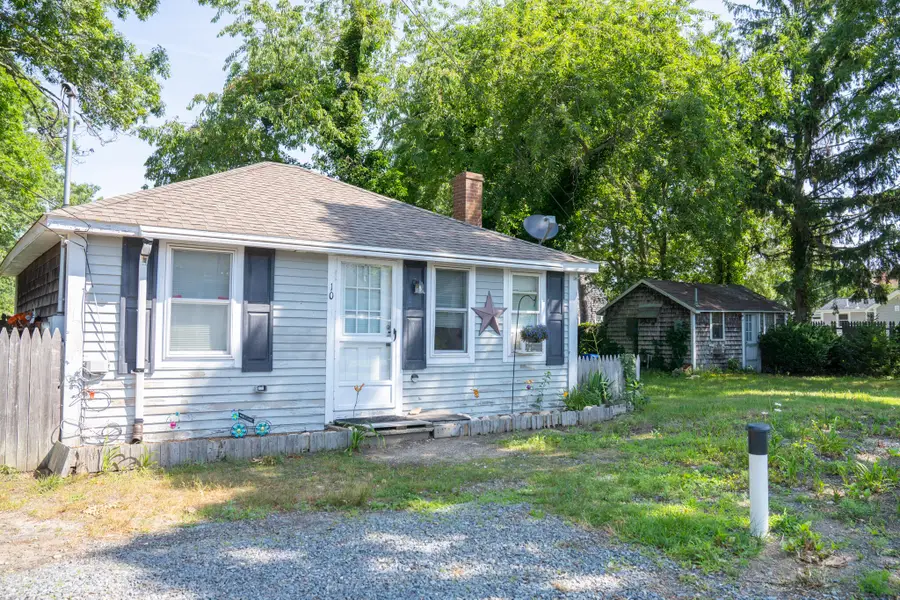 8 Bliscott Avenue, South Yarmouth, MA 02664 - #2