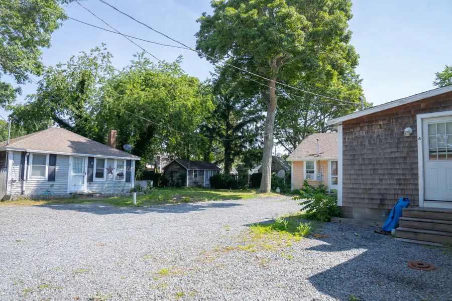 8 Bliscott Avenue, South Yarmouth, MA 02664 - #3