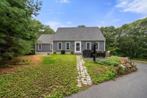 36 Bent Bluff Lane, Yarmouth Port, MA 02675