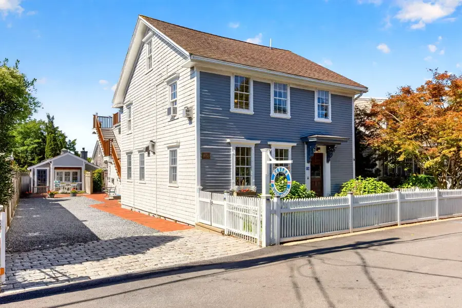 14 Court Street, Provincetown, MA 02657 - #2