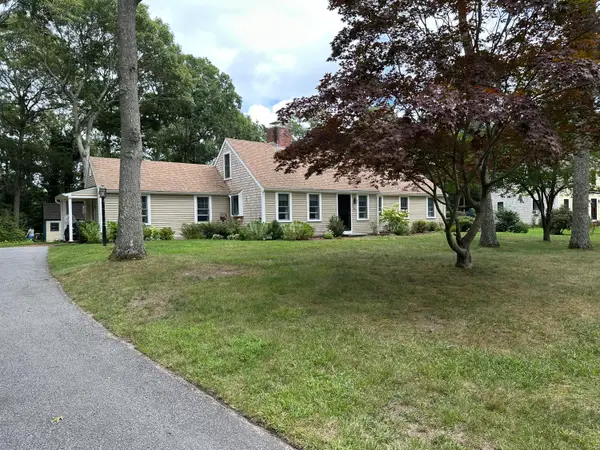 76 Blackthorn Road, Marstons Mills, MA 02648