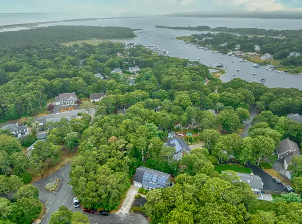 87 Neshobe Road, Mashpee, MA 02649