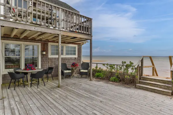 633 Commercial Street #Unit 2, Provincetown, MA 02657