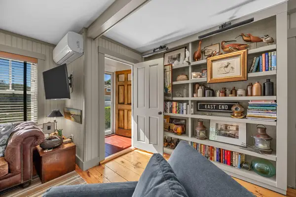9 Bangs Street #UNIT 1, Provincetown, MA 02657