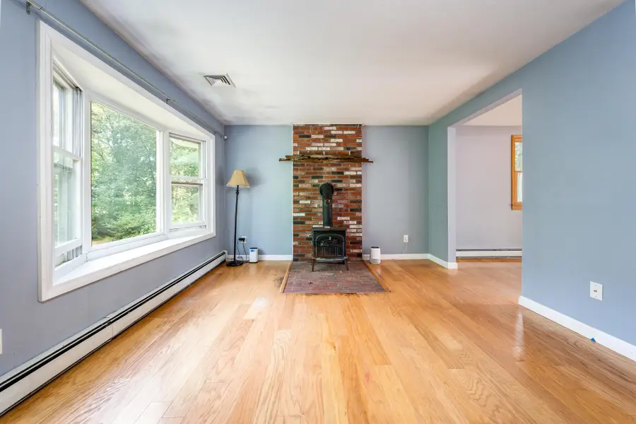666 Boxberry Hill Road, Hatchville, MA 02536 - #3
