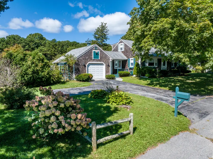 87 Central Avenue, East Falmouth, MA 02536 - #3
