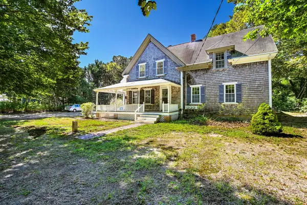 46 County Road, North Falmouth, MA 02556