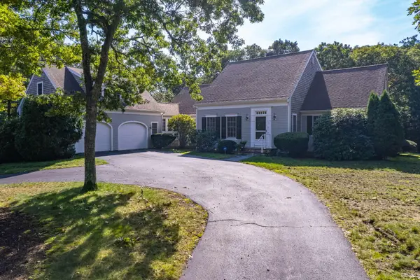 2 Harding Lane, Harwich, MA 02645