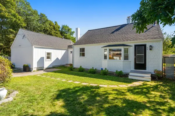 72 Grove Street, Hyannis, MA 02601