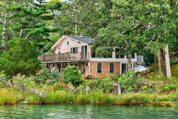 63 Seatucket Road, East Falmouth, MA 02536