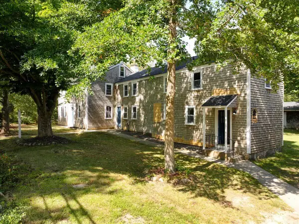 687 Main Street, Wareham, MA 02571
