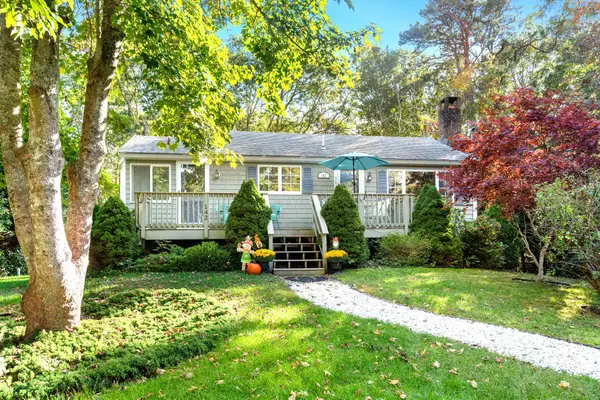 142 Winslow Gray Road, West Yarmouth, MA 02673