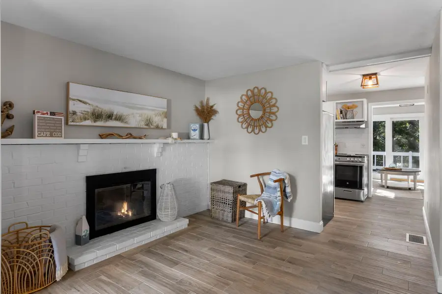 9 Winchester Drive, East Falmouth, MA 02536 - #3