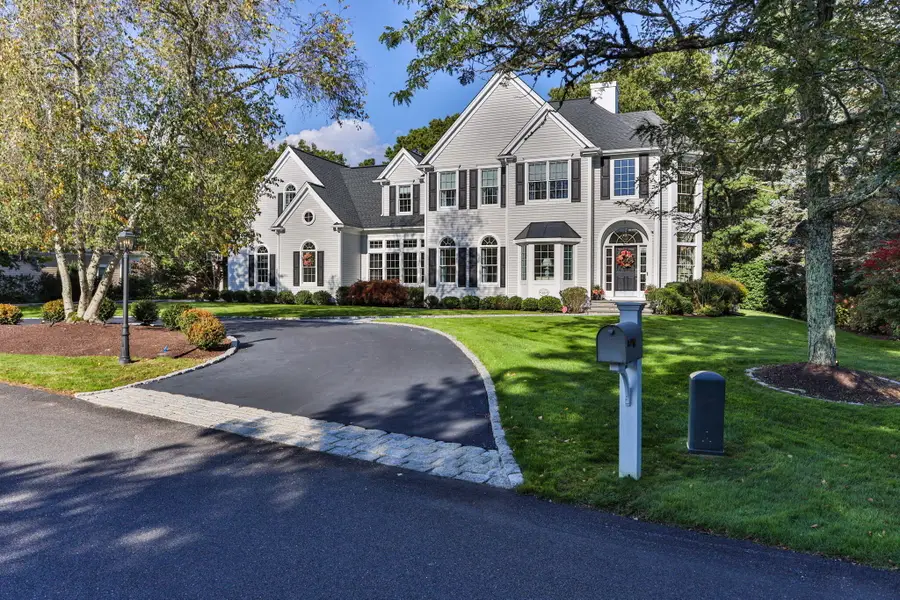 13 N Glen Drive, Mashpee, MA 02649 - #3