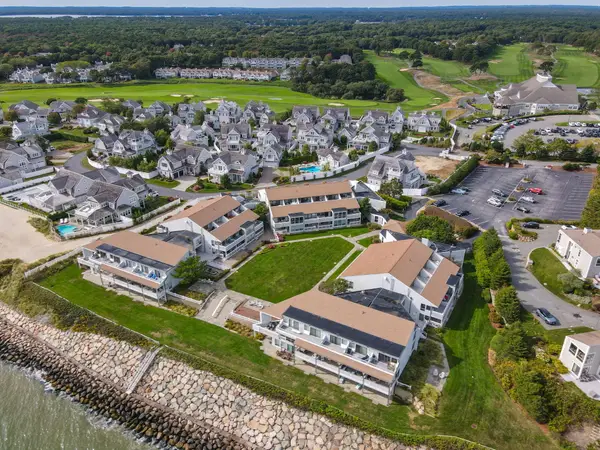 94 Shore Drive #UNIT 8B, Mashpee, MA 02649