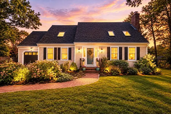14 Bayshore Drive, Mashpee, MA 02649