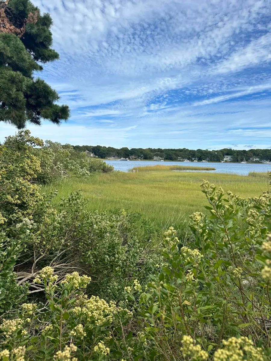 262 Monomoscoy Road, Mashpee, MA 02649 - #2