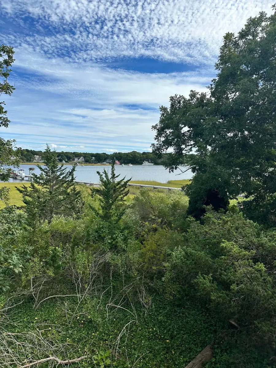 262 Monomoscoy Road, Mashpee, MA 02649 - #3