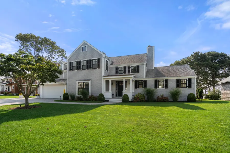 21 Glenwood Street, West Yarmouth, MA 02673 - #2
