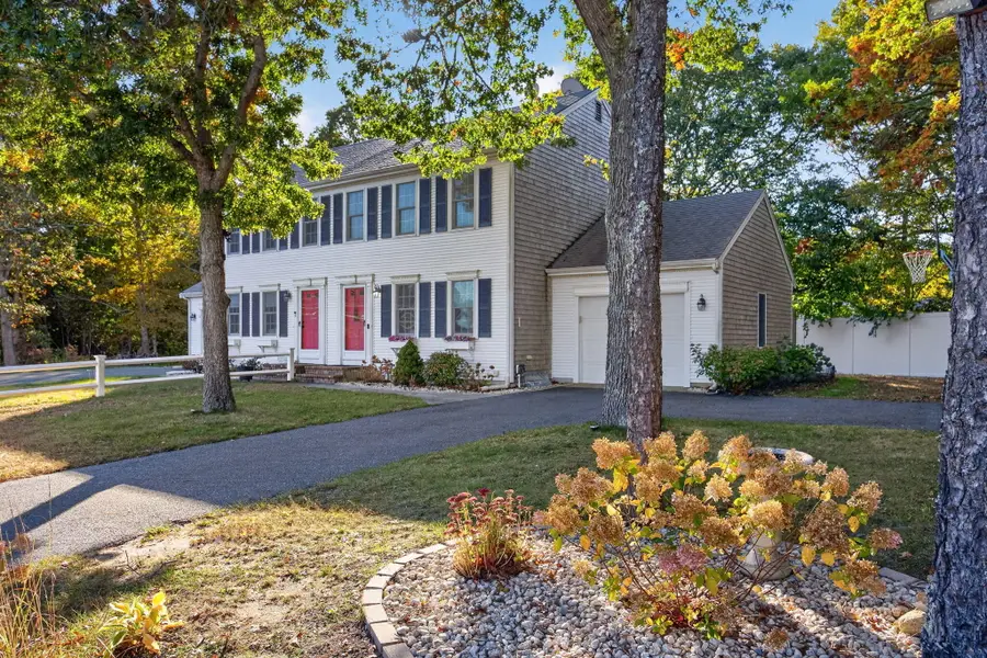 33 Higgins Crowell Road, West Yarmouth, MA 02673 - #2