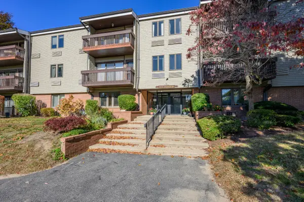 54 Old Colony Way #APT P, Orleans, MA 02653