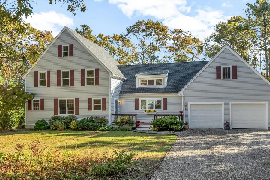 29 Redlands Road, East Falmouth, MA 02536 - #3