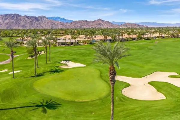 51701 Via Sorrento, La Quinta, CA 92253