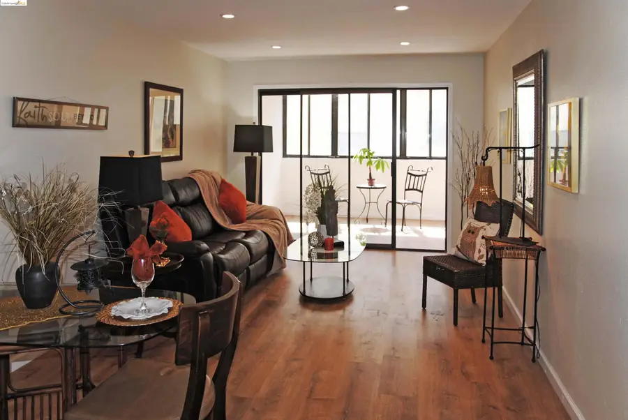 625 Madison St  #107, Oakland, CA 94607 - #2