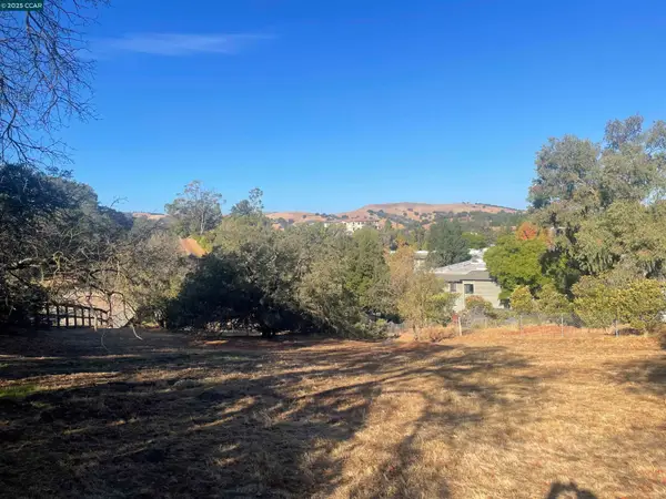 35 Hilltop Rd, MARTINEZ, CA 94553