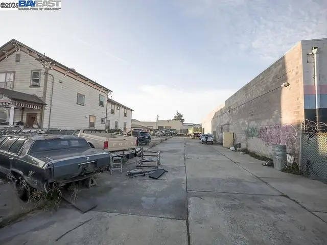 1041 7Th Ave, Oakland, CA 94607 - #1