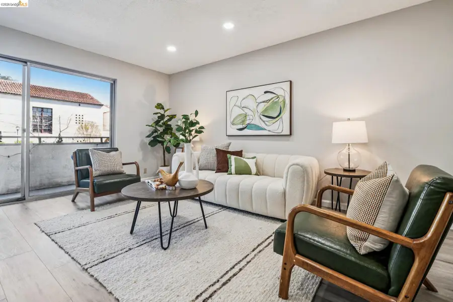 2614 Warring St  #6, Berkeley, CA 94704 - #2