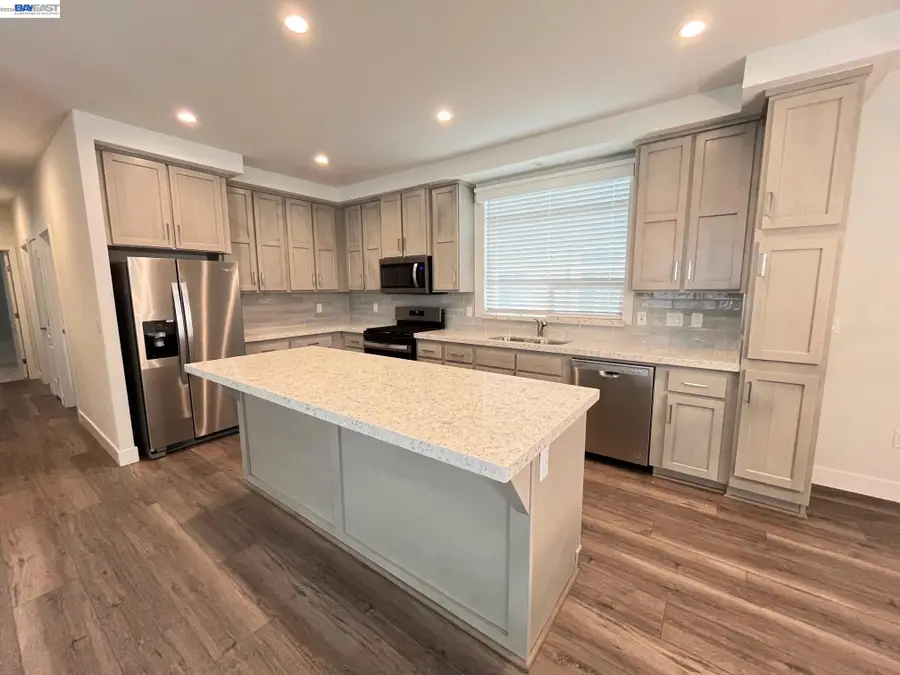 1422 Salamanca Ave, Hayward, CA 94544 - #2