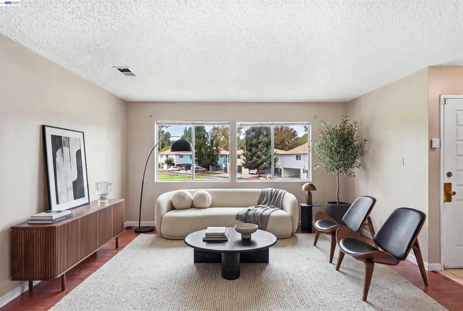 1494 Del Rio Cir  #D, Concord, CA 94518 - #2