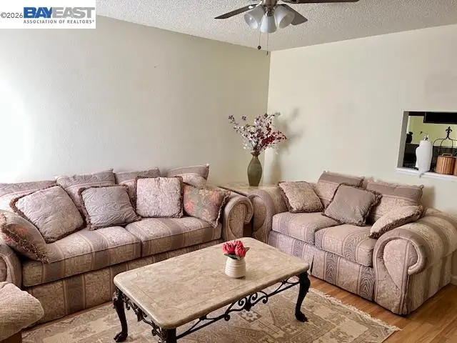 2300 Sycamore Ln  #5, Davis, CA 95616 - #3