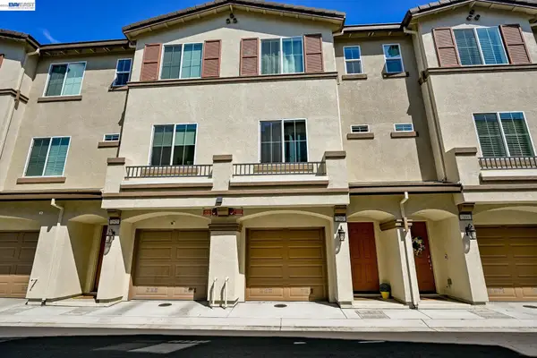 296 Laurel Knoll Dr, MARTINEZ, CA 94553
