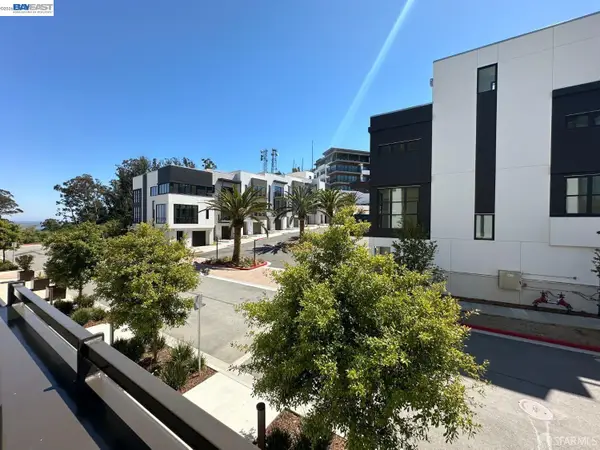 1 Bristol  #302, SAN FRANCISCO, CA 94130
