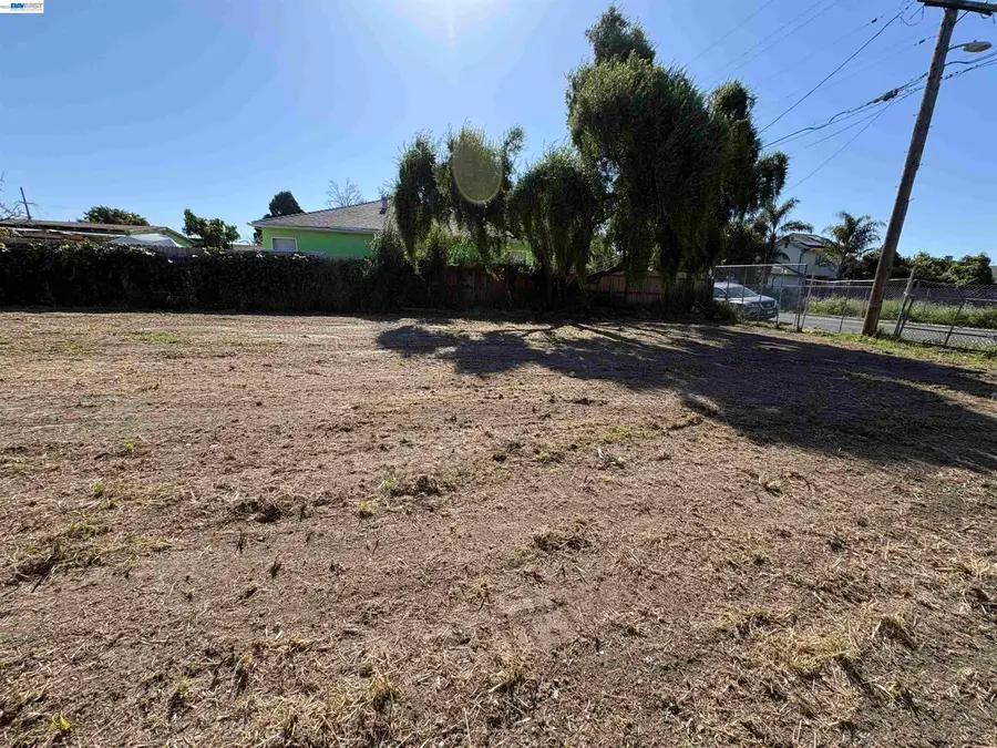 1st 1 Street, Richmond, CA 94801 - #2